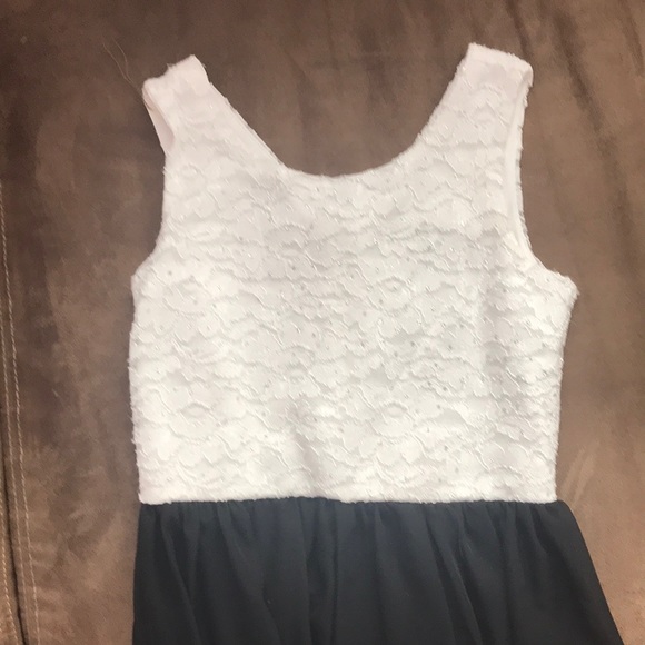 Pretty concert dress - Picture 3 of 4